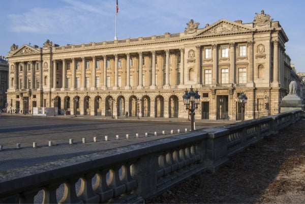 1 Facade Sur La Place De La Concordejean Pierre Delagarde Cmn