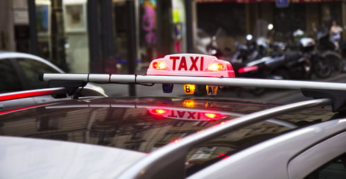 Agnes Saal Taxis Frais Centre Pompidou