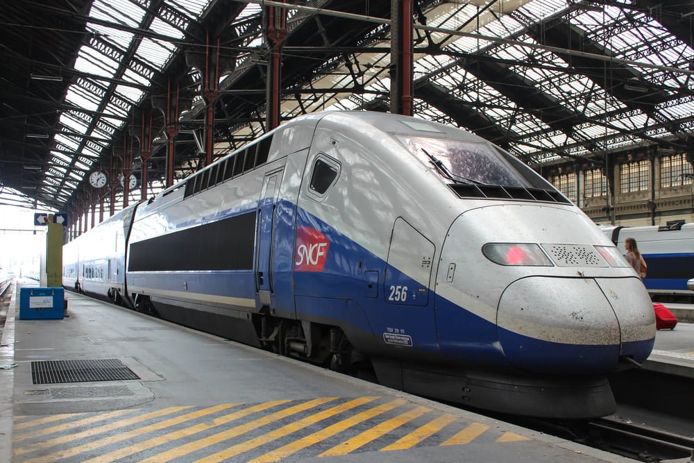 Airbnb Sncf Annulation Partenariat Grogne Scandale Lobby