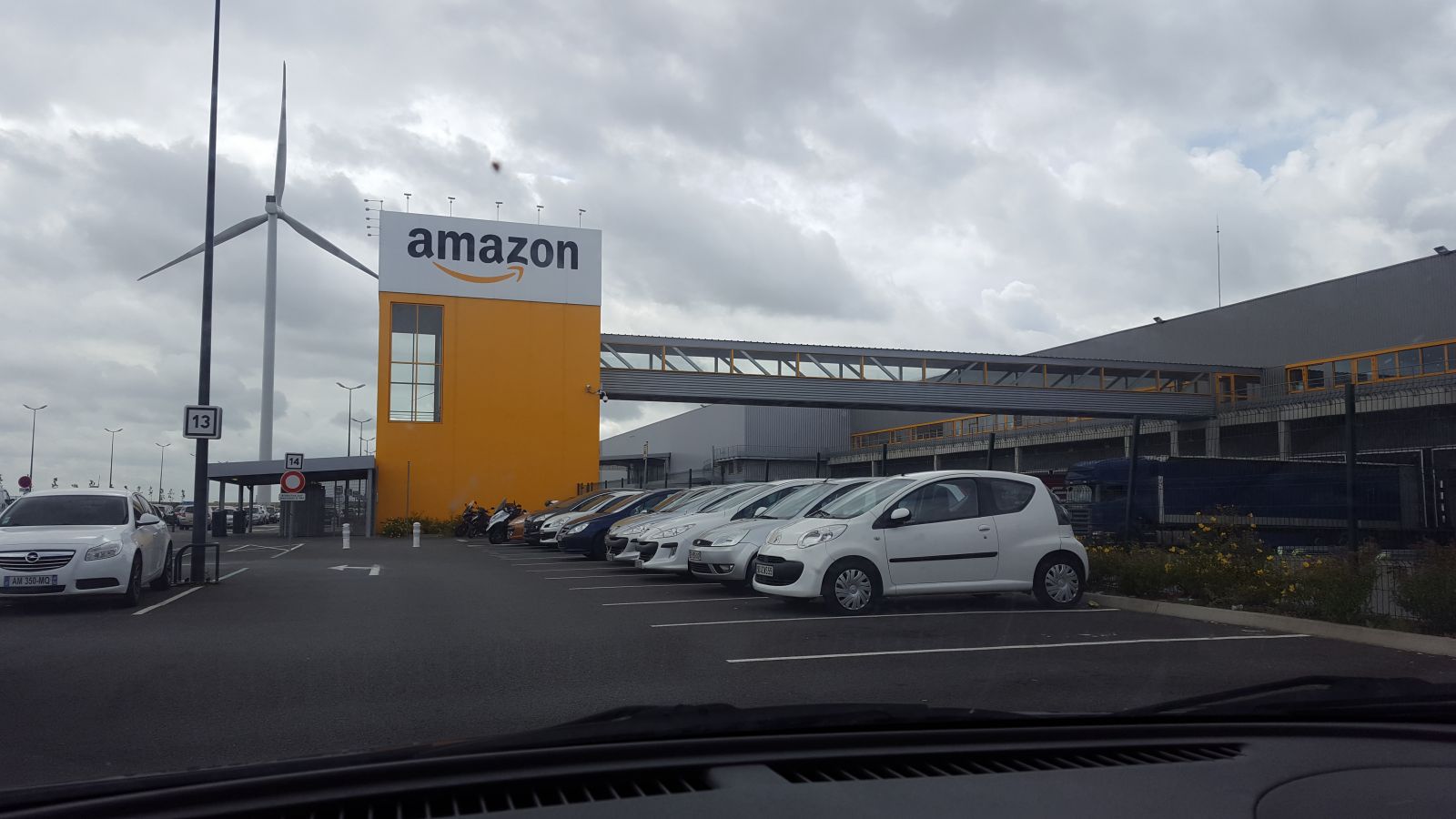 Amazon The Offer 1
