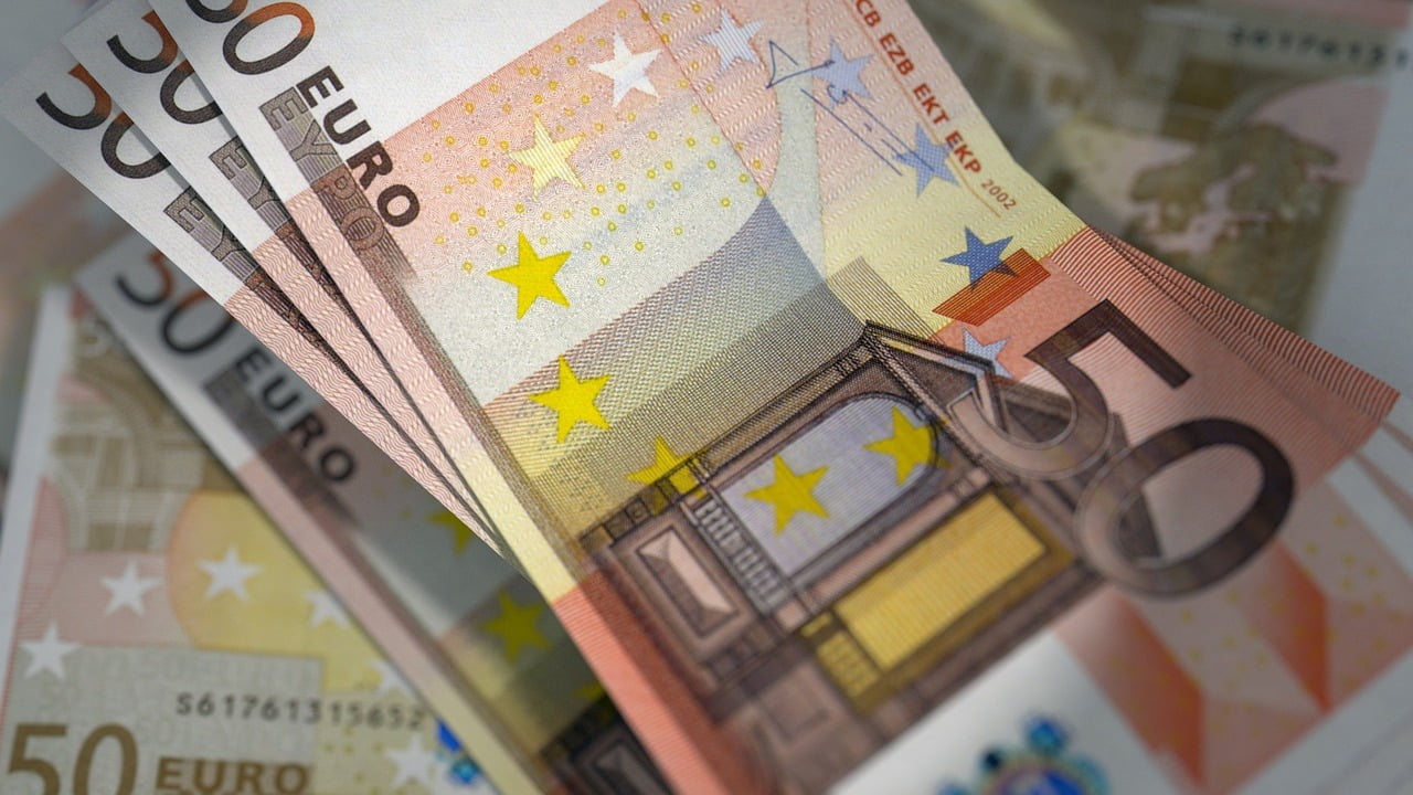 Banque Taux Negatif Paiement Argent Emprunteurs Afub