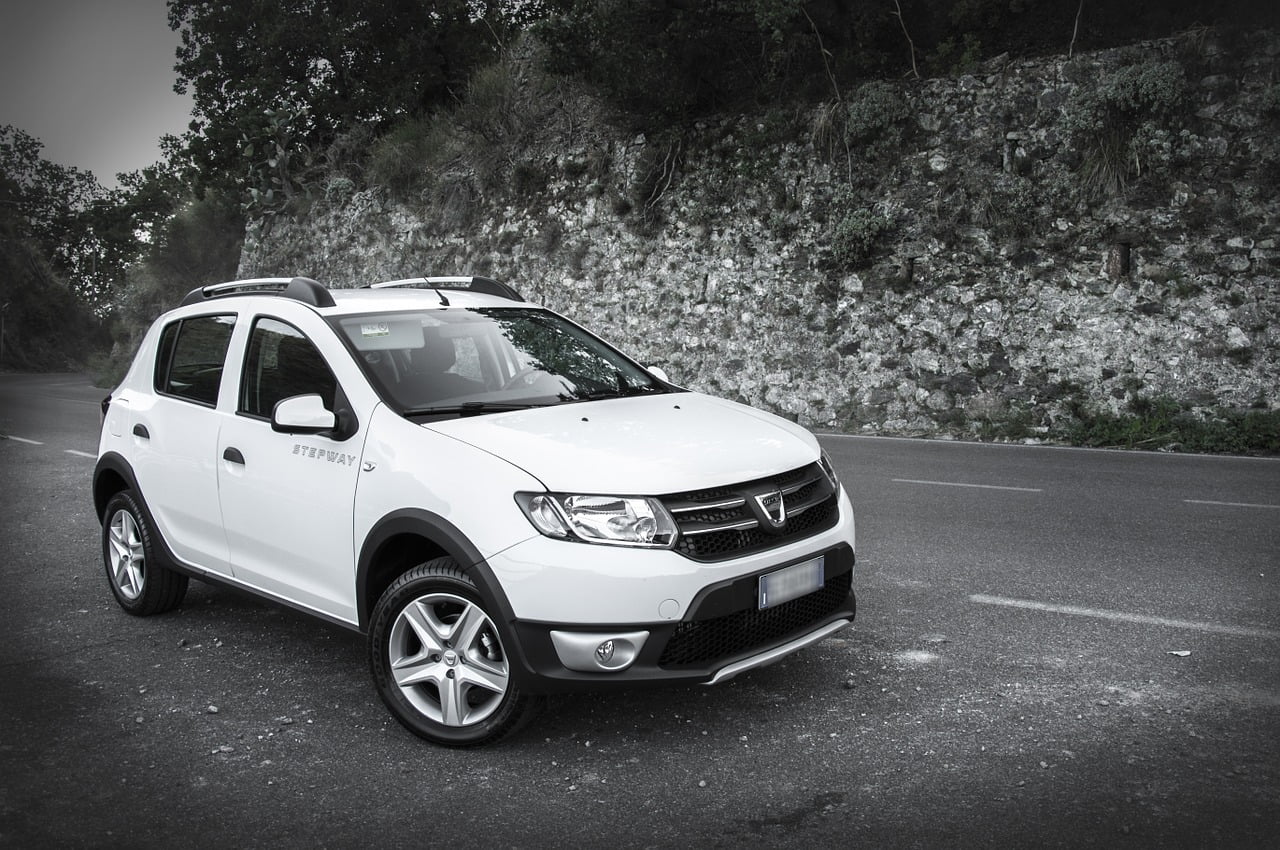 Dacia Voiture Prix Argent Consommation Depenses Menages