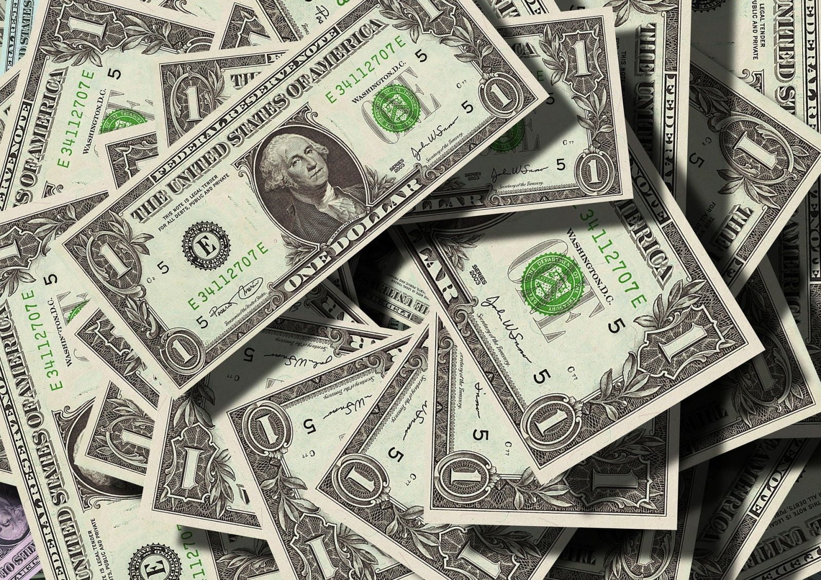 Dollars Fed Taux Interet Augmentation