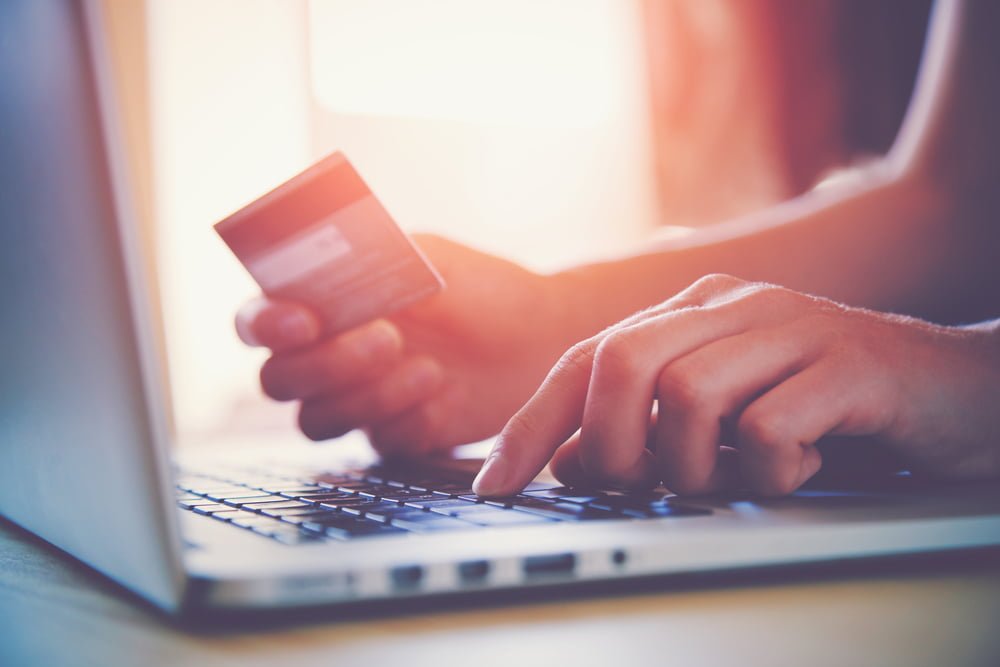 Ecommerce Hausse Ventes Noel France Attentats