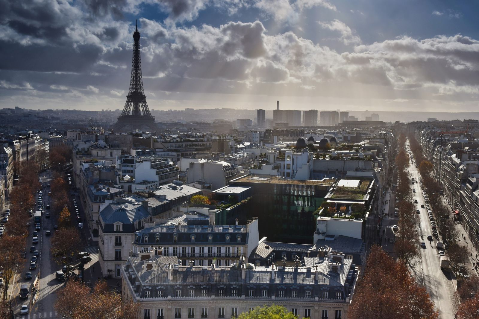 Eiffel Tower 3862939 1920