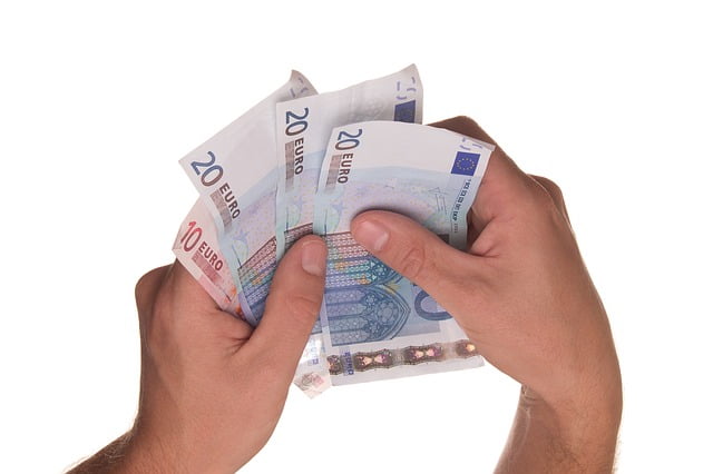 France Comparaison Salaire Retraite Polemique