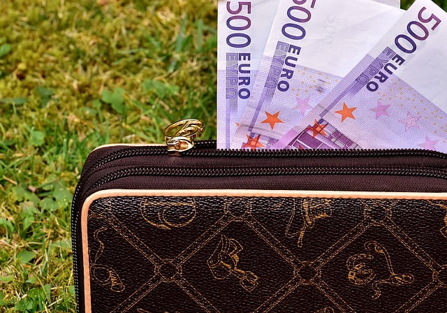 France Propriete Privee Spoliation Argent