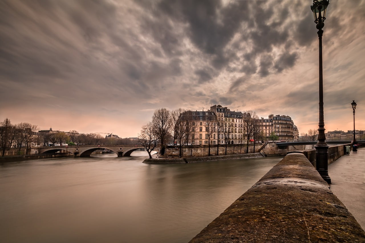 Hotels Paris Gilets Jaunes 1
