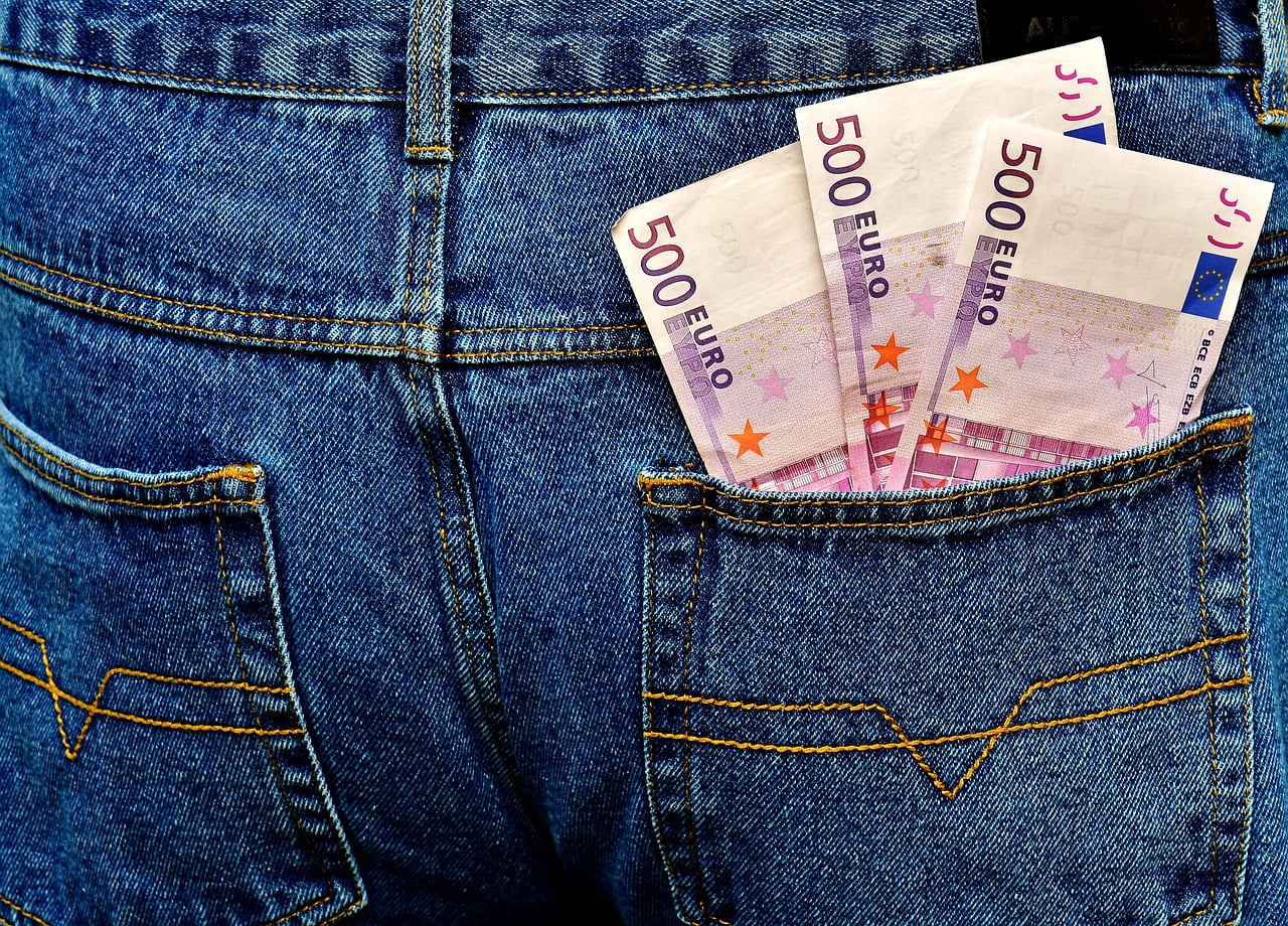 Impots Augmentation Argent Fiscalite Egalites
