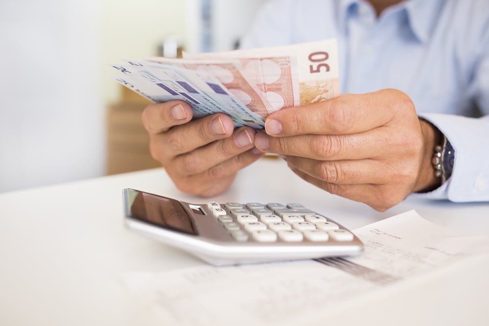 Limite Paiement Cash Consommation Relance Renzi Italie