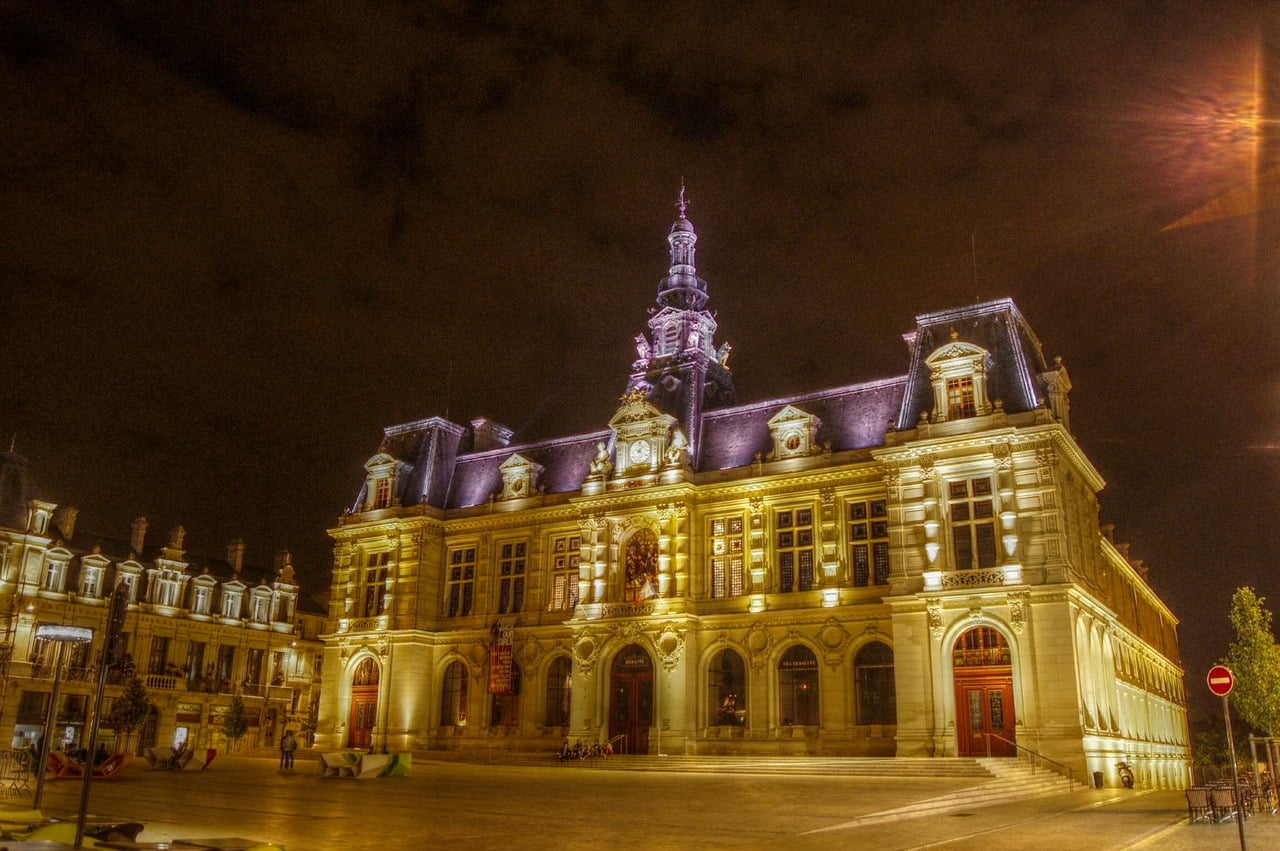 Mairie Argent Commune Promesse Electorale Depense Deficit France Hollande