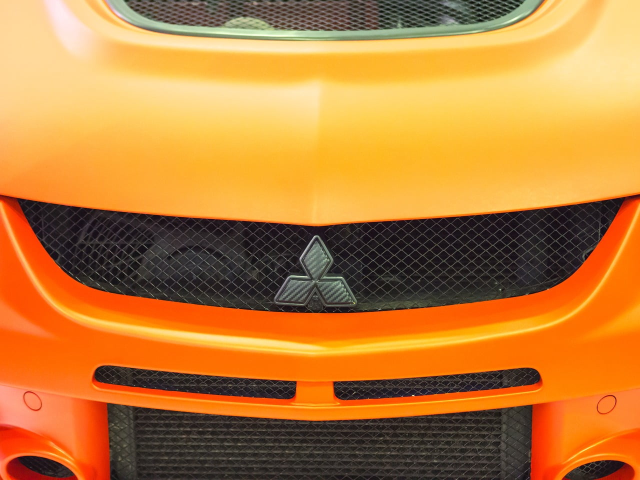 Mitsubishi Nissan Carlos Ghosn 1