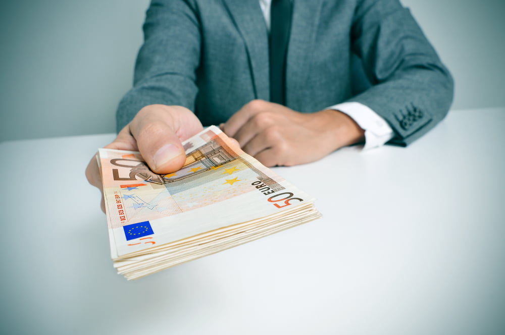 Paiement Liquide Limite Terrorisme Non Residents
