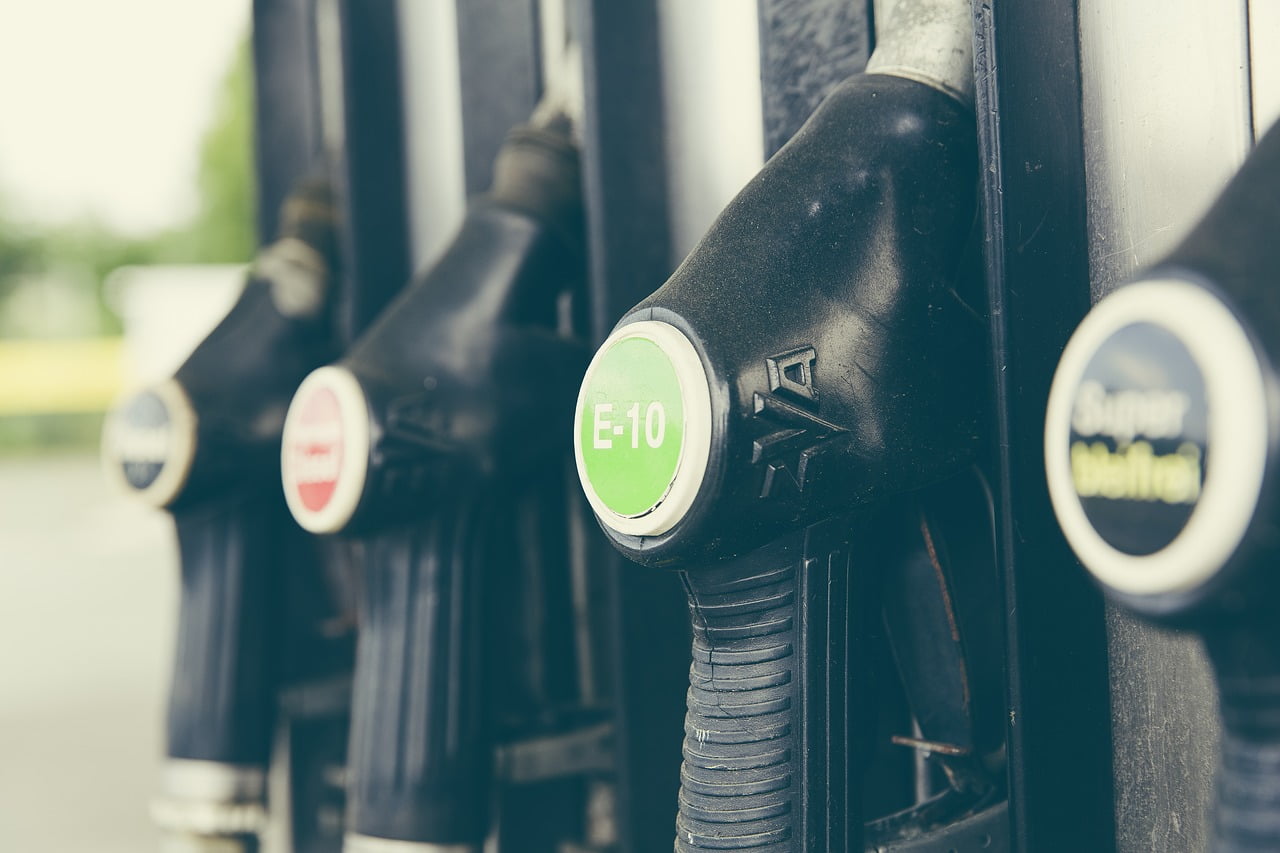 Petrole Moins Cher 1
