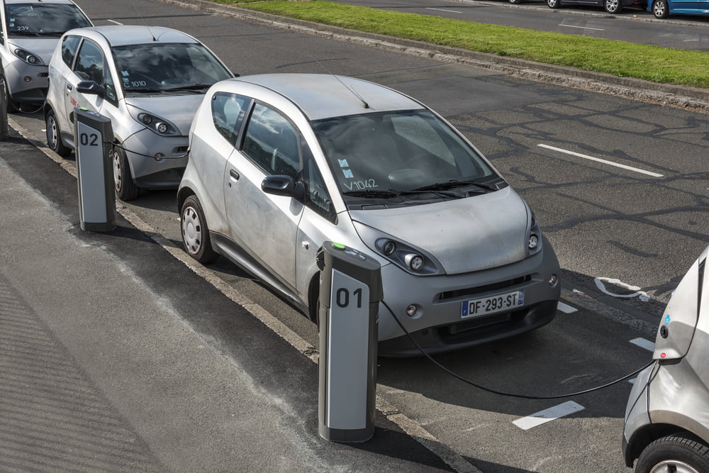 Psa Bollore Accord Partenariat Voiture Electrique