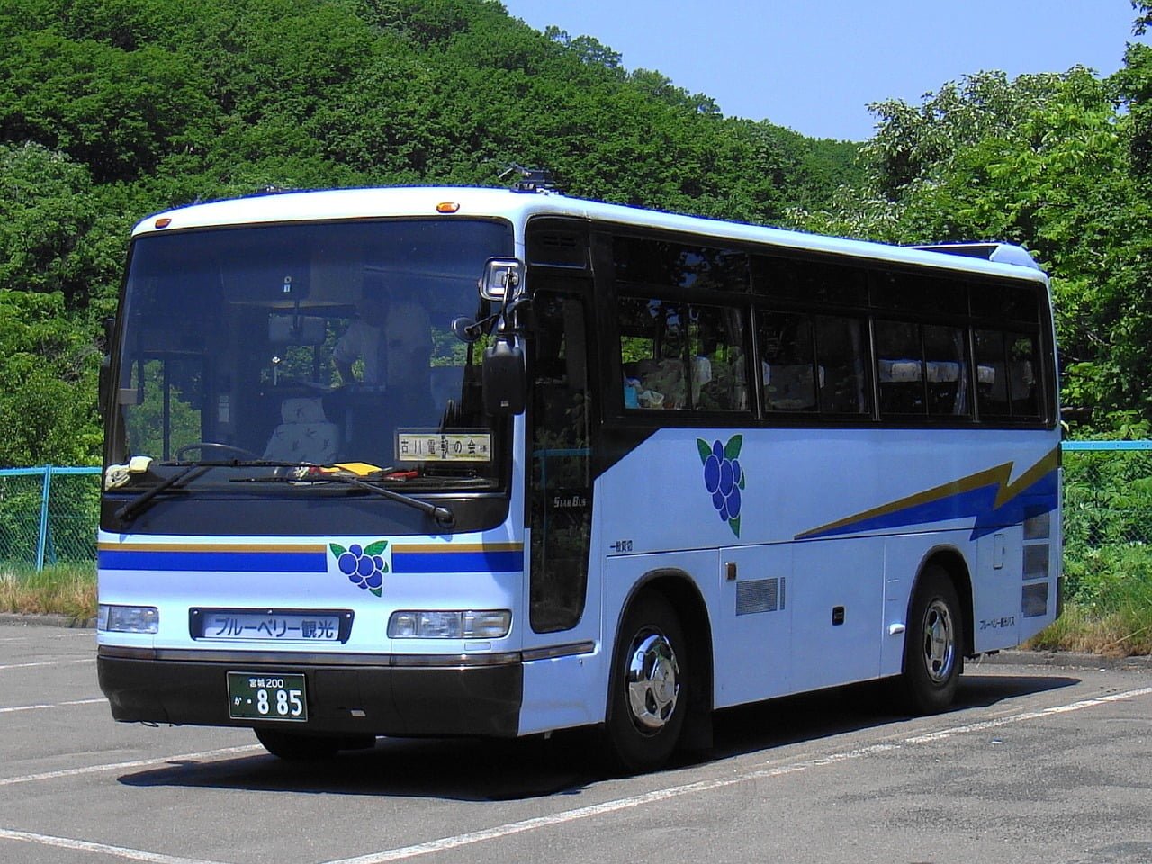 Ransport Autocar Macron 1