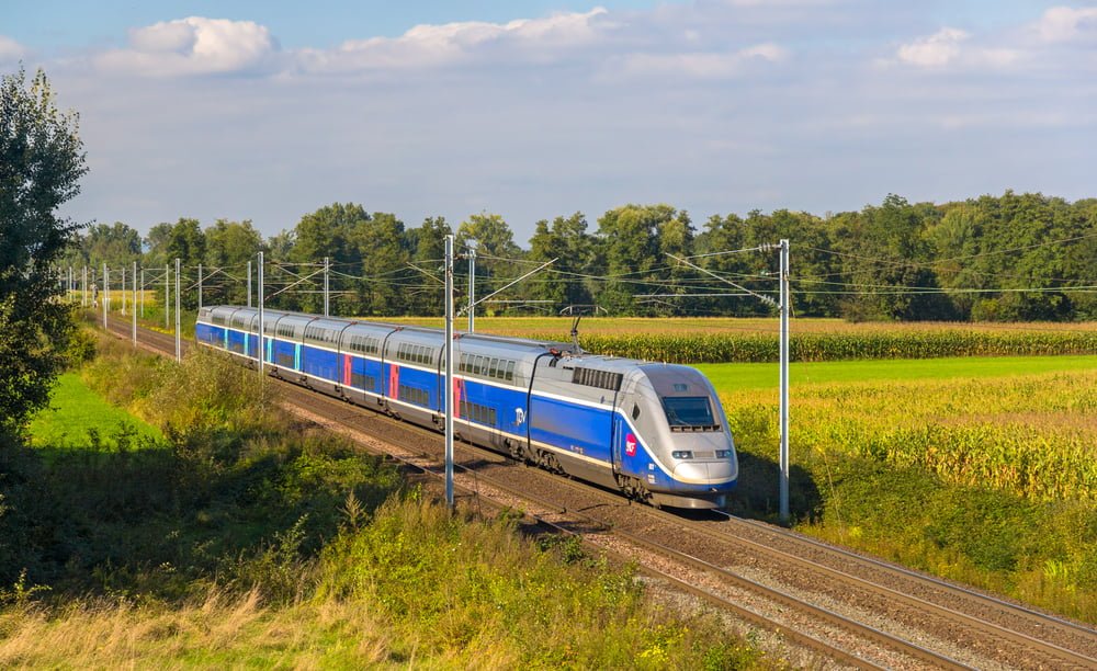 Sncf Airbnb Accord Critique Hotel Syndicat Optimisation Fiscale France