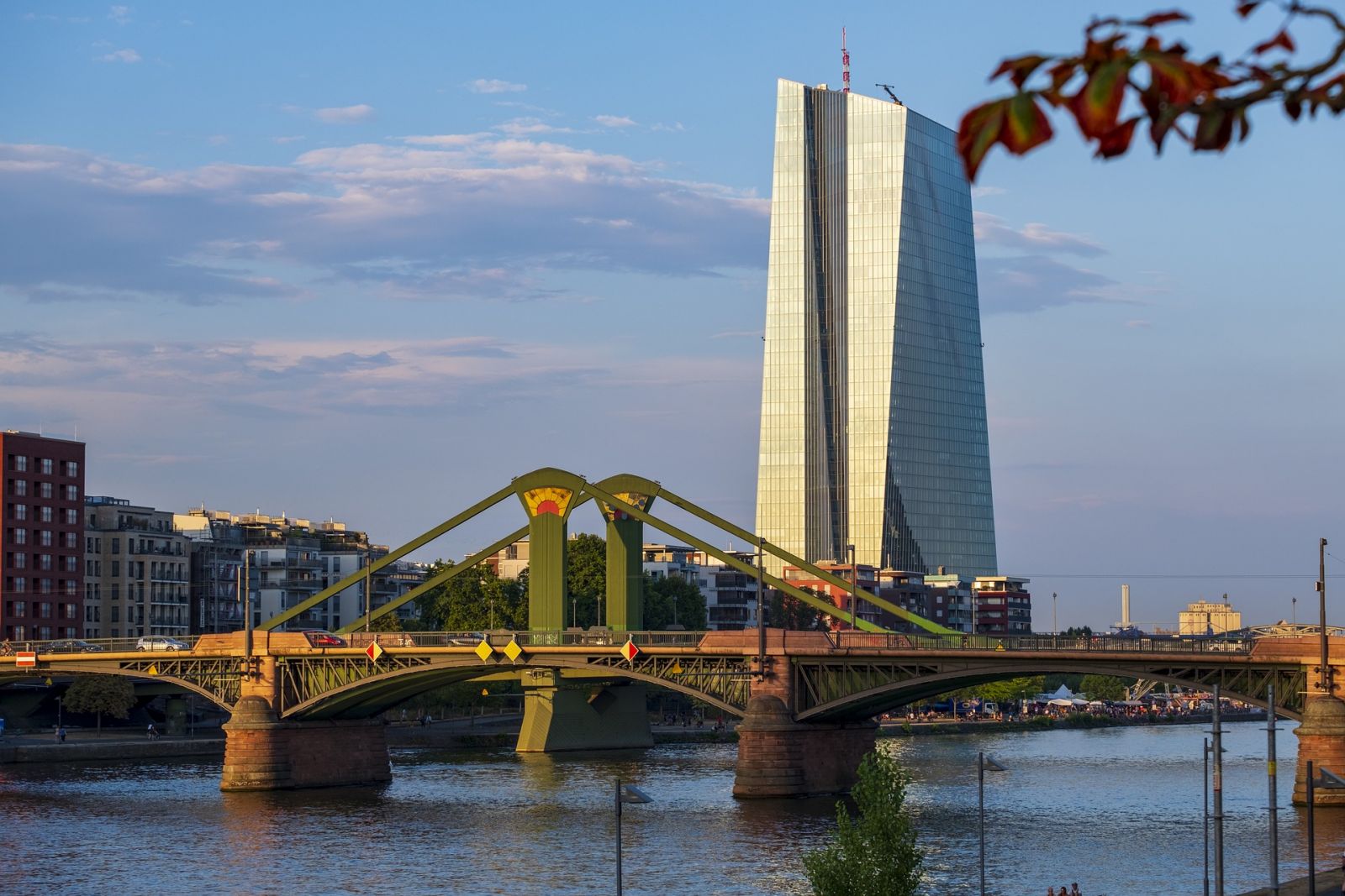 Tensions Banque Ventrale Europeenne Bce