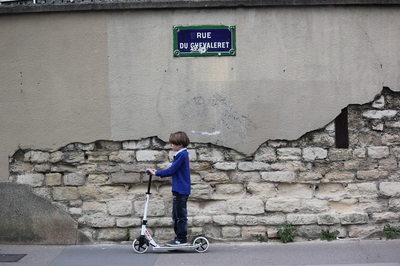 Trottinette Electrique Trottoir 1