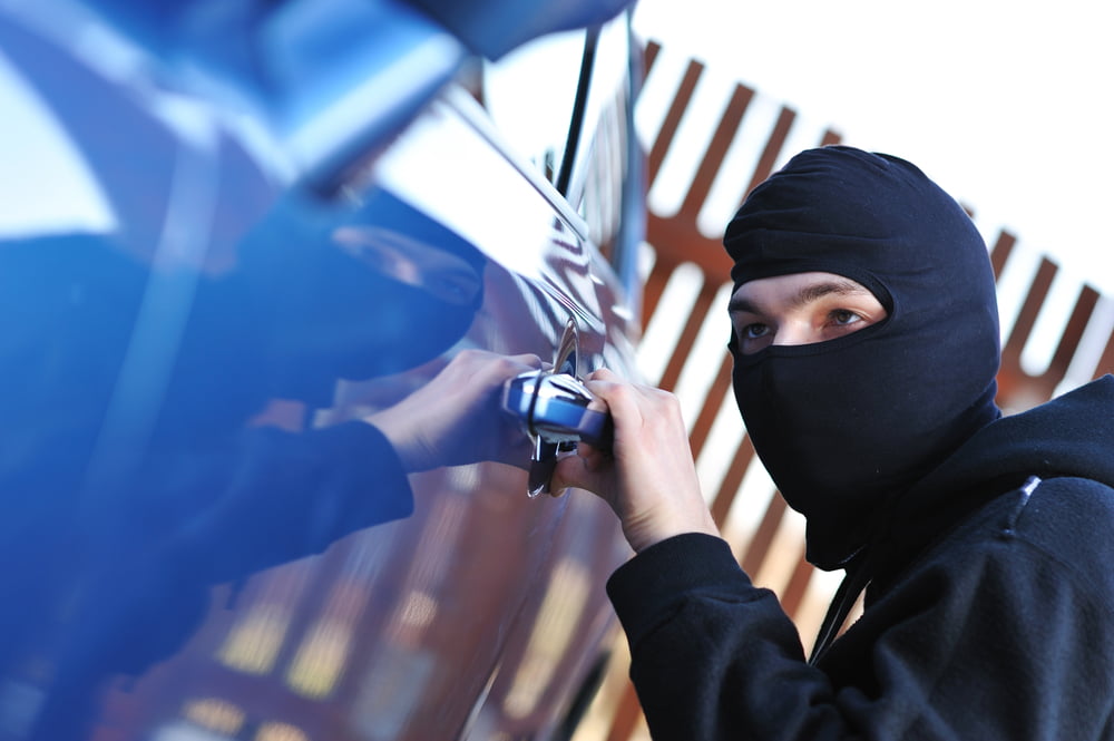 Vol Voiture Brouilleur Signal Fermeture Portes Alerte Police Nationale