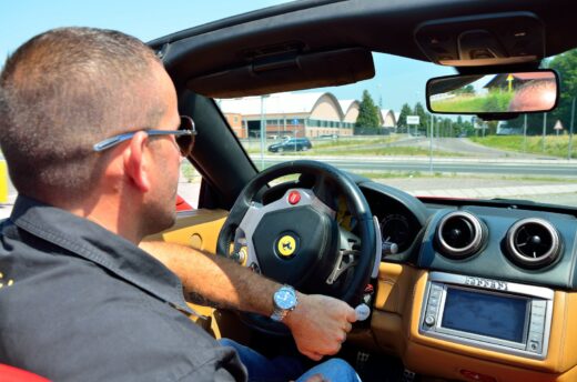 ferrari-insolite-ford-tribunal