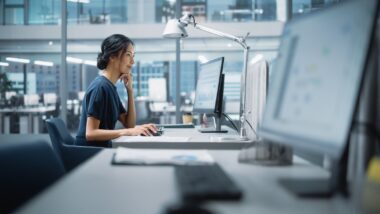 Marion Désert, bureau, travail, évolution, demain, rapport au travail, employés, entreprises, technologie, environnement