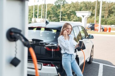 voitures électriques, batteries, lfp, stellantis, catl, accord