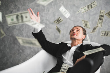 Inégalités : les milliardaires ont gagné 5,7 milliards par jour en 2024