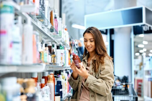 cosmétique, influenceurs, intelligence artificielle, réseaux sociaux
