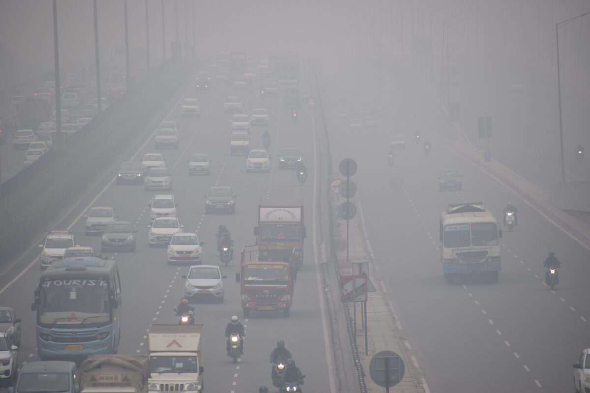 voitures-thermiques-pollution-cour-des-comptes