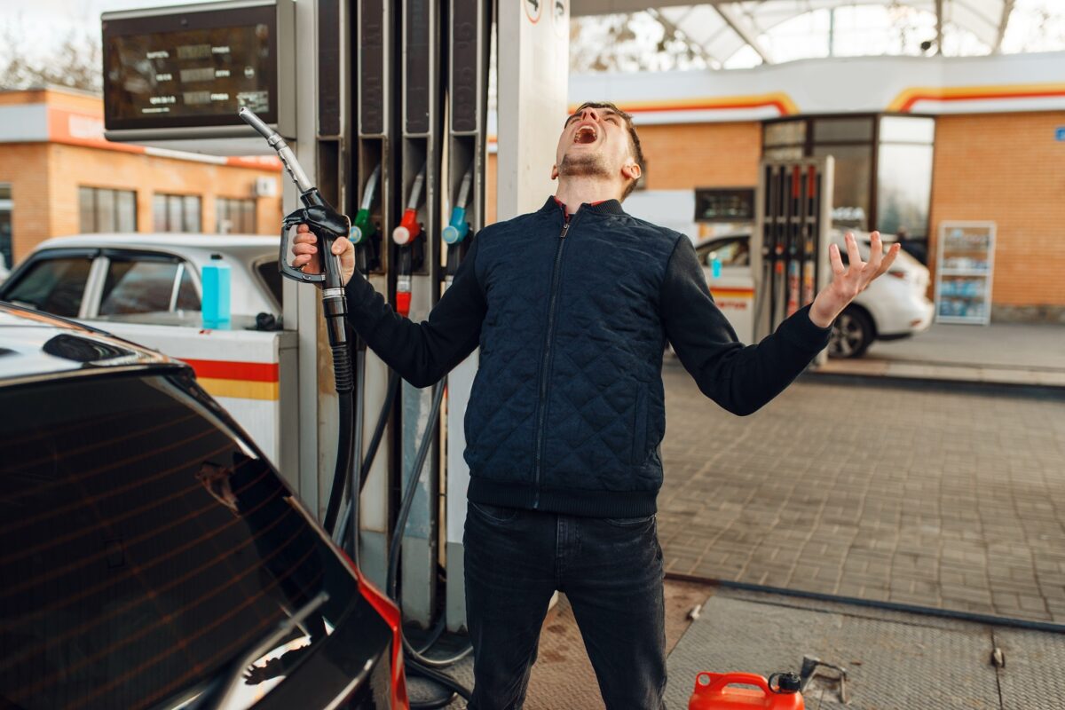chèque carburant, gouvernement, suppression, aide, économies, essence, diesel