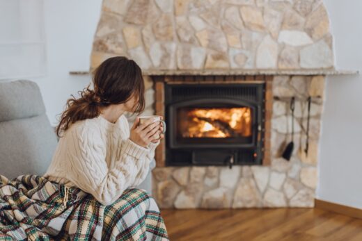 chauffage au bois, ramonage,norme, 2024, entretien, état, attestation, ecodesign, MaPrimeRénov', 2024, transition énergétique, particules fines, gaz à effet de serre, impact