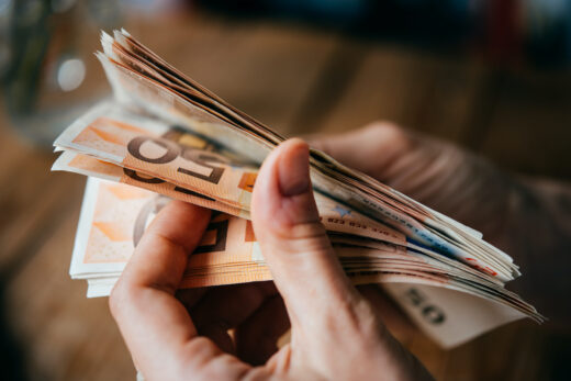 Union européenne, Parlement européen, plafond, paiement, espèce, blanchiment d'argent, terrorisme