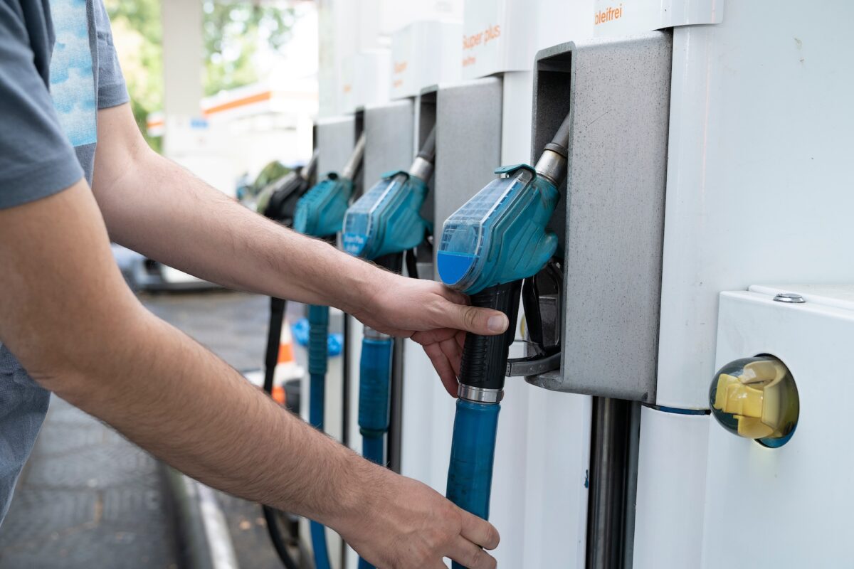 carburant-petition-prix-litre