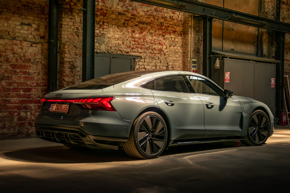 Audi e-tron GT : une autonomie record et des performances époustouflantes