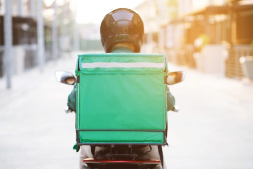 entrepreneurs, livreurs-remuneration-smic-uber-eats-deliveroo