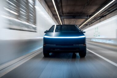 cybertruck-tesla-pourquoi-interdit-fourriere