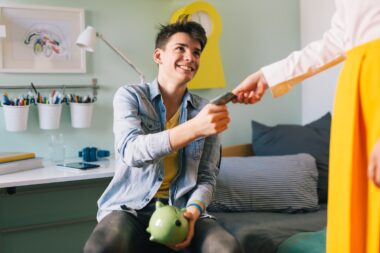 adolescent, budget, argent, gestion, paiement, génération Alpha