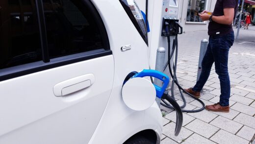 BYD mise sur la conduite autonome et l'intelligence artificielle pour doper les ventes de ses voitures électriques. Pixabay
