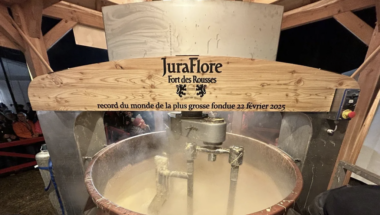 fondue-record-du-monde-jura-france-insolite