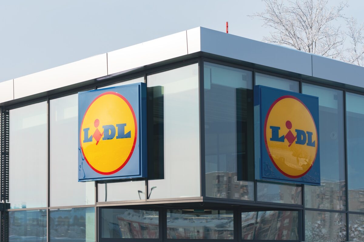Un mouvement social d’ampleur menace la chaîne de supermarchés Lidl en France. À compter du 7 février 2025, cinq organisations syndicales - CFTC, CGT, CFDT, FO-FGTA et SNCDD CFE-CGC - appellent les employés de l’enseigne à une grève illimitée.