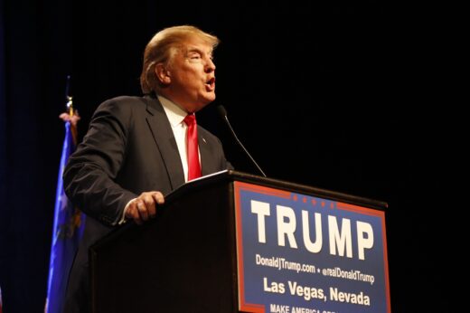 Résidence américaine à vendre : Trump réserve la « gold card » aux ultra-riches