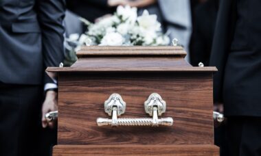 sacem-enterrements-taxe-funerailles-musique