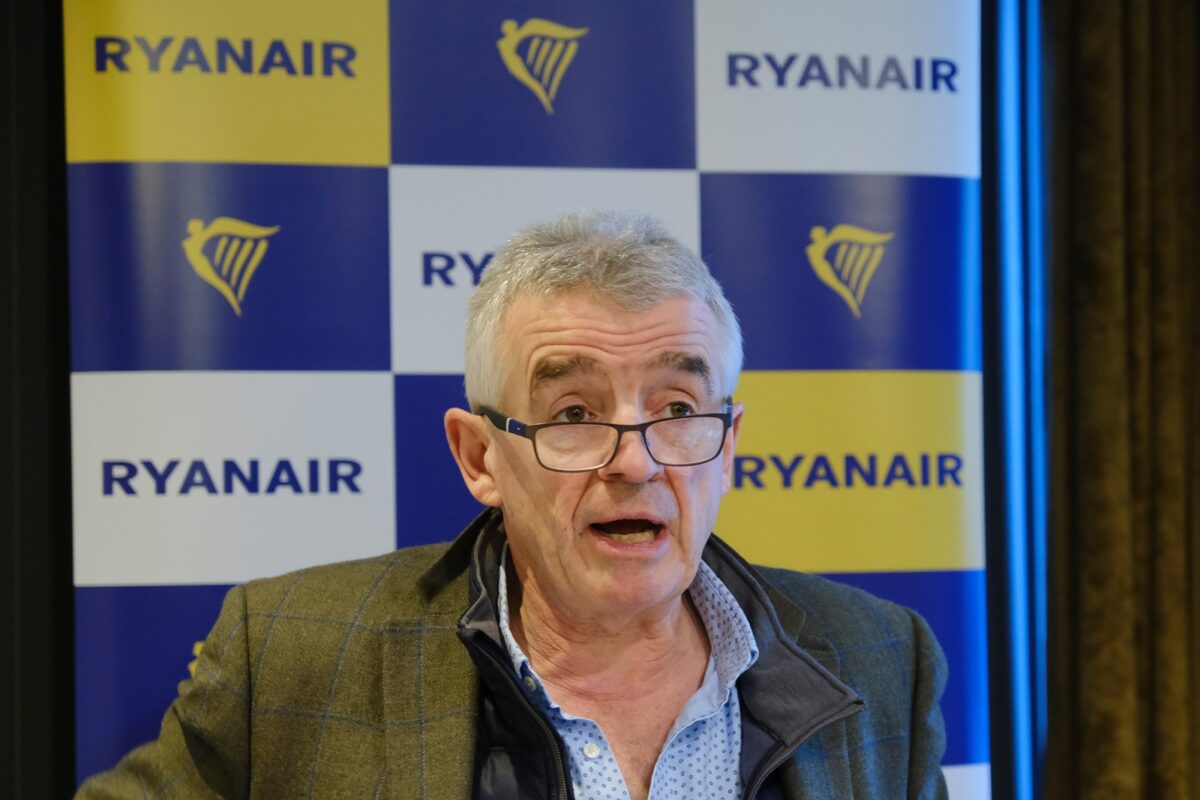 Taxe sur les billets d'avion : Ryanair menace de réduire les vols