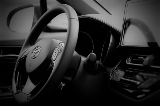 En Europe, les ventes de voitures hybrides ont dépassé celles des voitures essence. Pixabay
