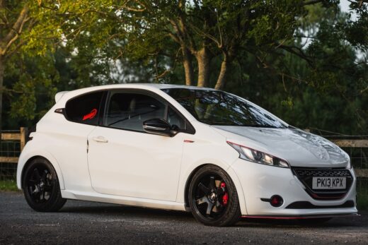208-gti-electrique-peugeot-retour