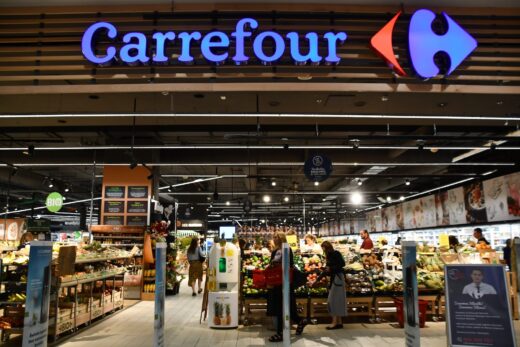 thon-boite-deux-ong-menent-carrefour-justice