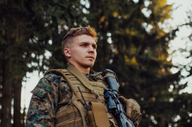 service-militaire-debat-allocution-macron