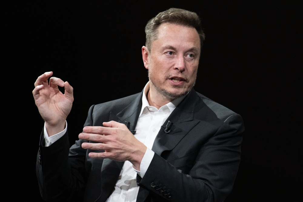 elon musk, starlink-elon-musk-maintient-kiev