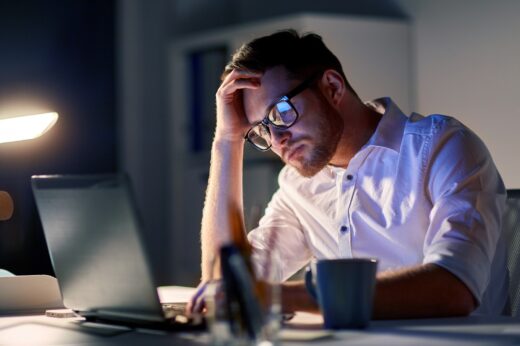 Défense, retraites : faudra-t-il travailler 52 heures de plus par an ?